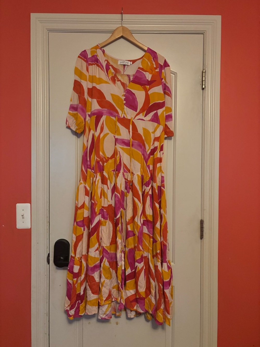 PETAL and PUP Flowy Maxi Dress in Pink & Orange Print. Size Small